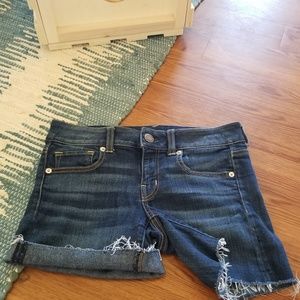 AE cut off style shorts